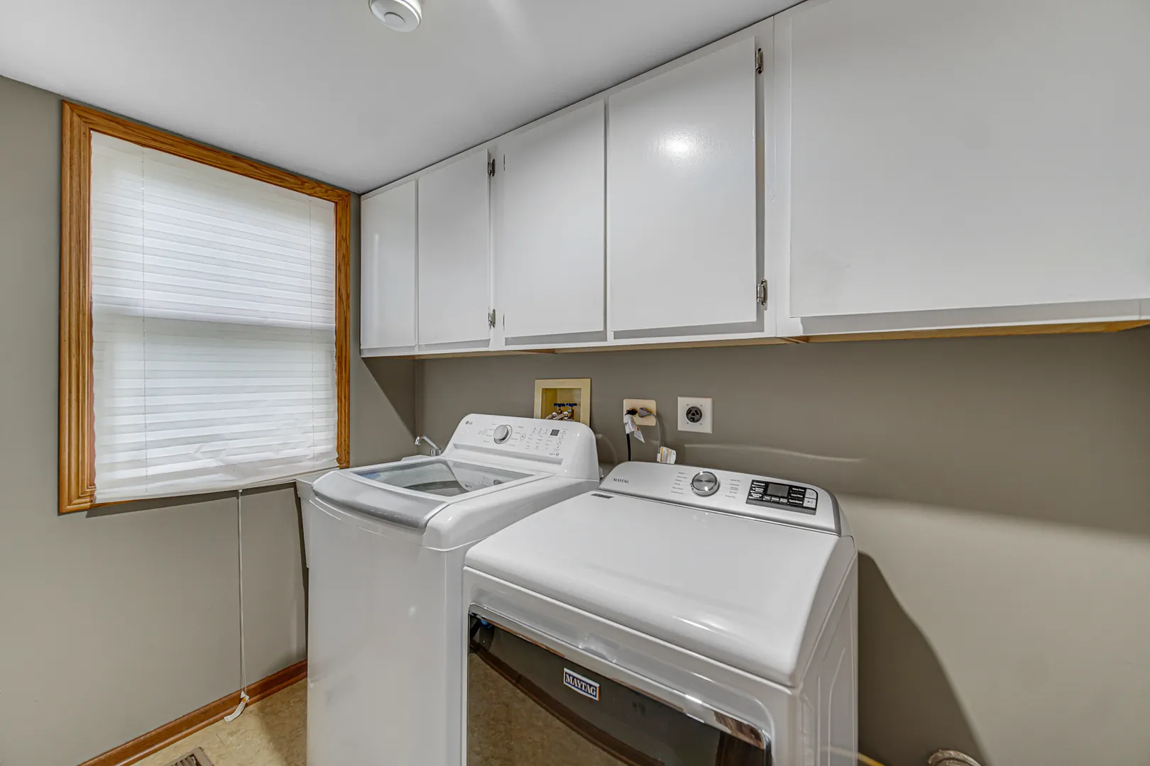 77 N Fiore Parkway IL
