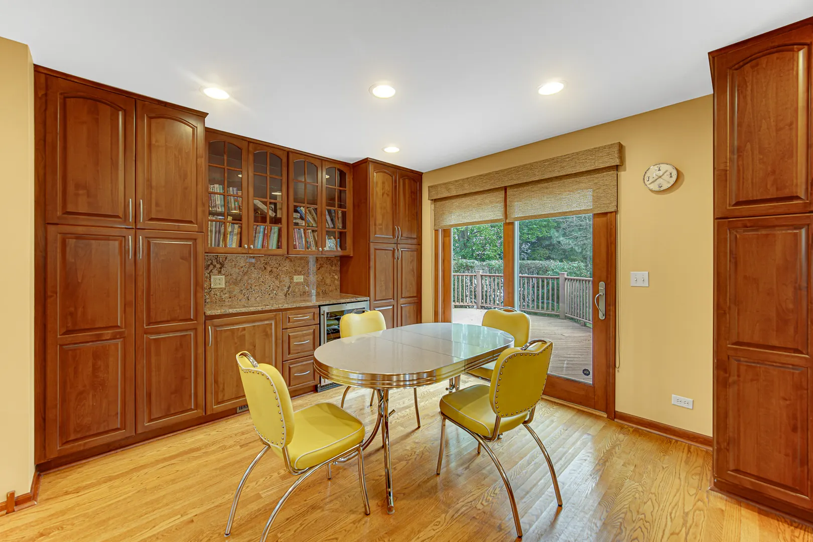 77 N Fiore Parkway IL