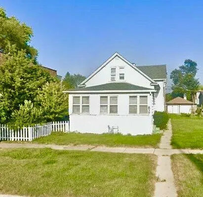 837 Commonwealth Avenue IL