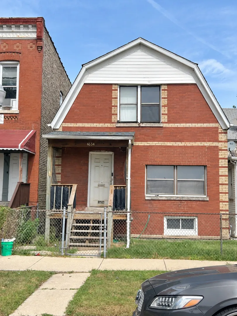 4634 W Ohio Street IL