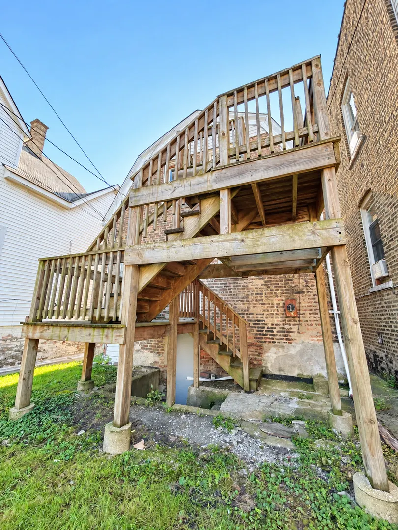 4634 W Ohio Street IL