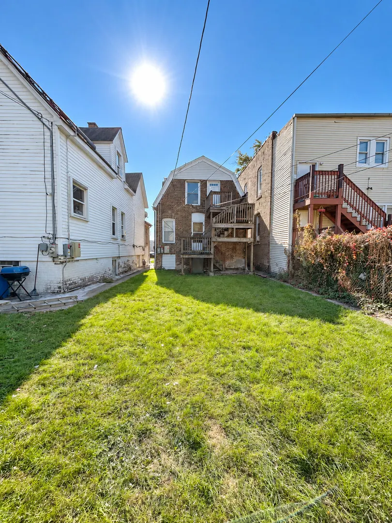 4634 W Ohio Street IL