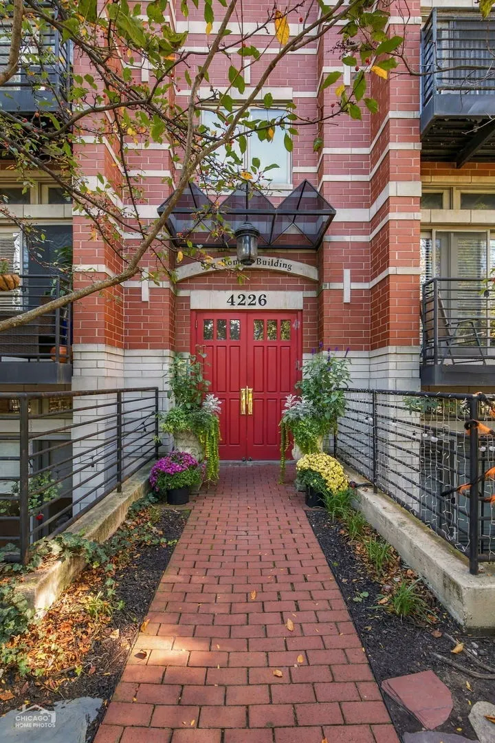 4226 N Ashland Avenue IL #4A