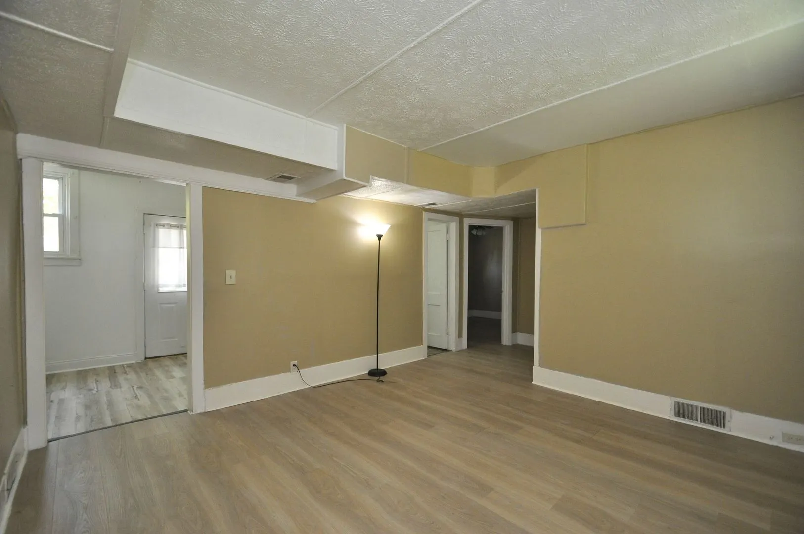 615 Green Street IL #LOWER