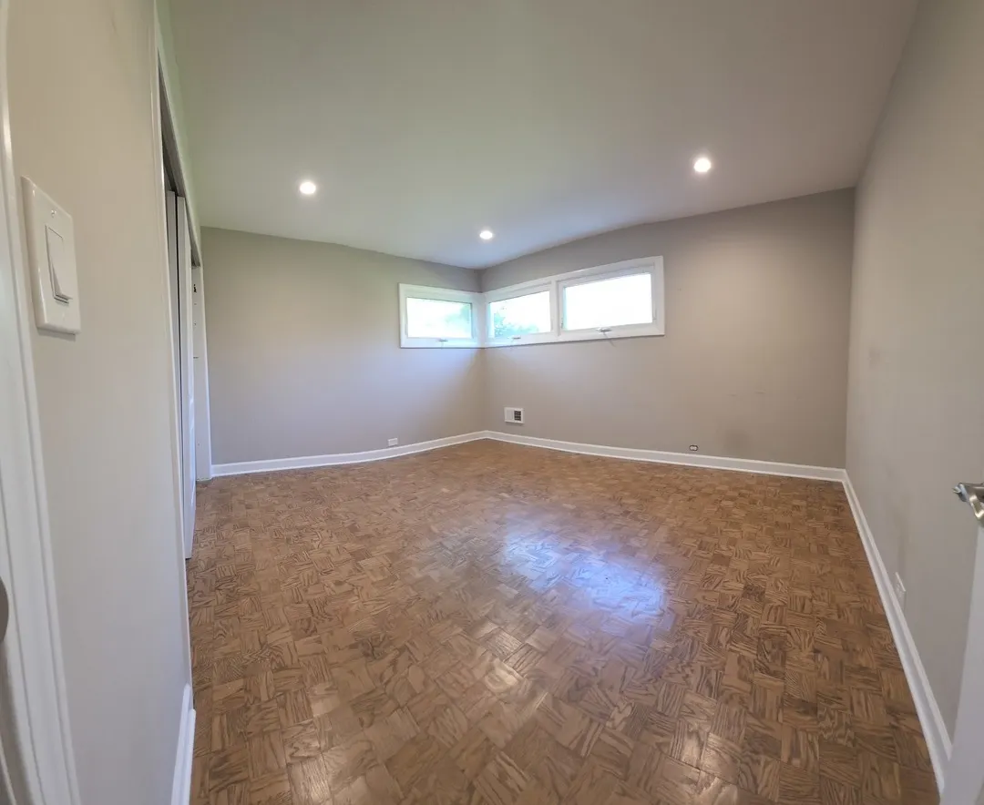 1335 Carlisle Place IL