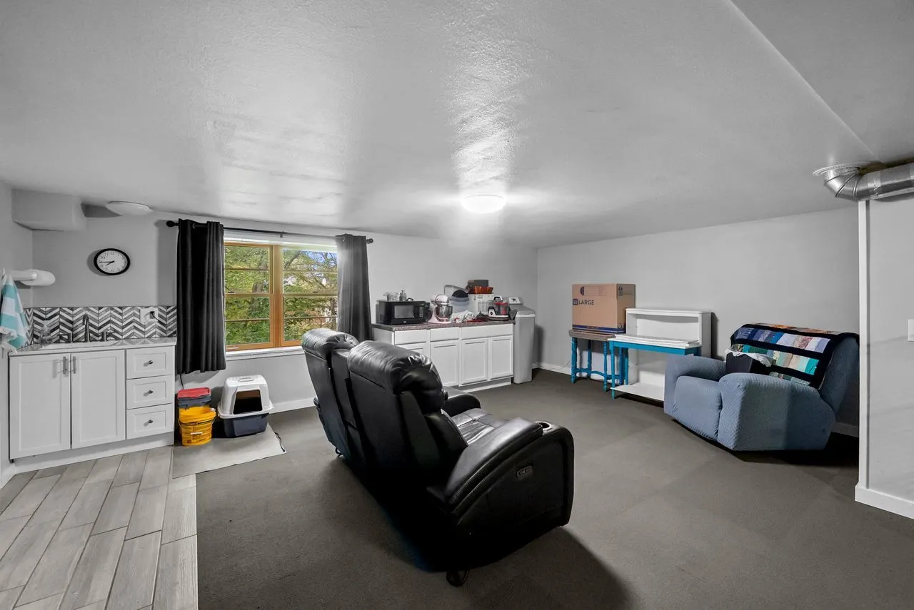 2701 Blackhawk Road IL