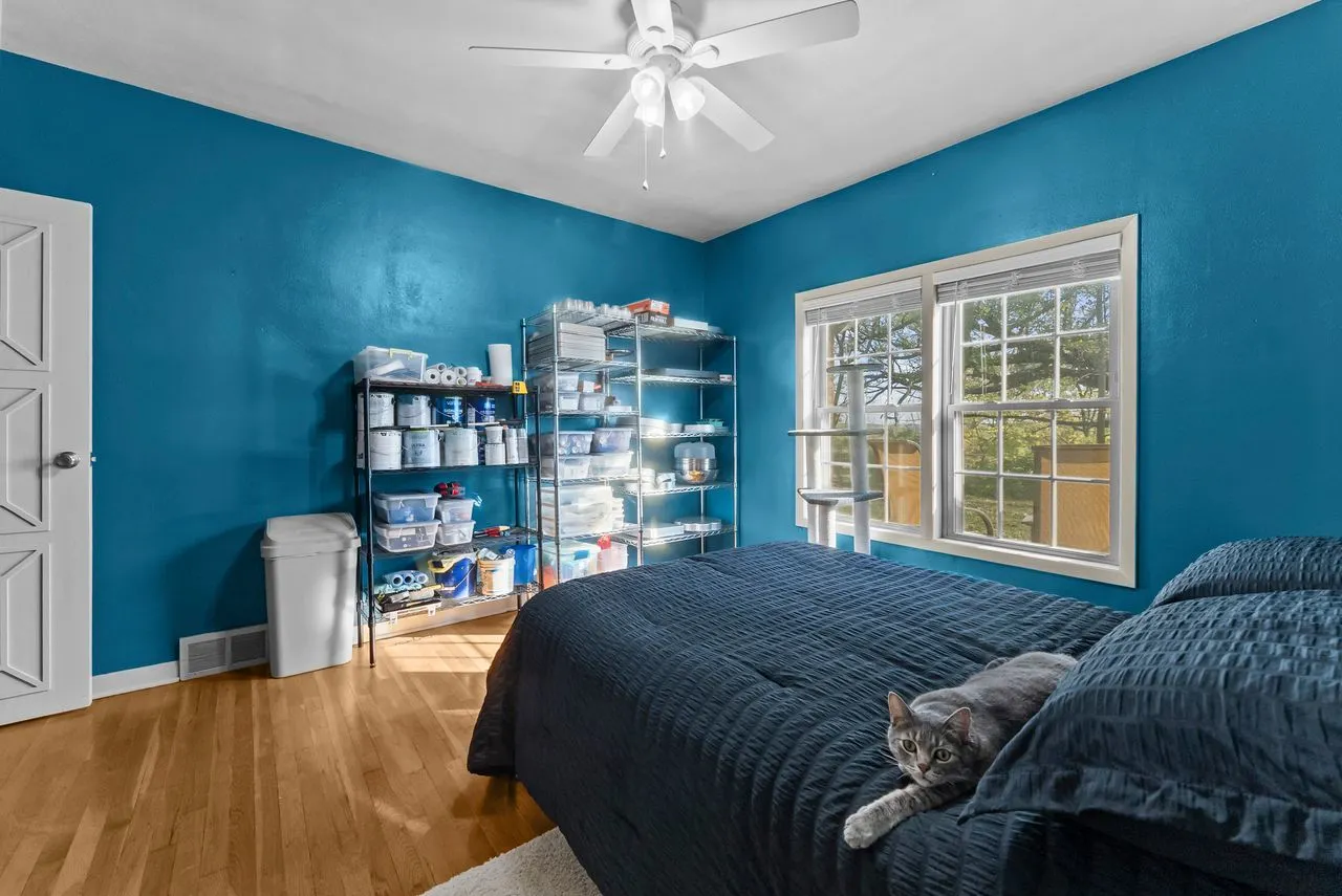 2701 Blackhawk Road IL