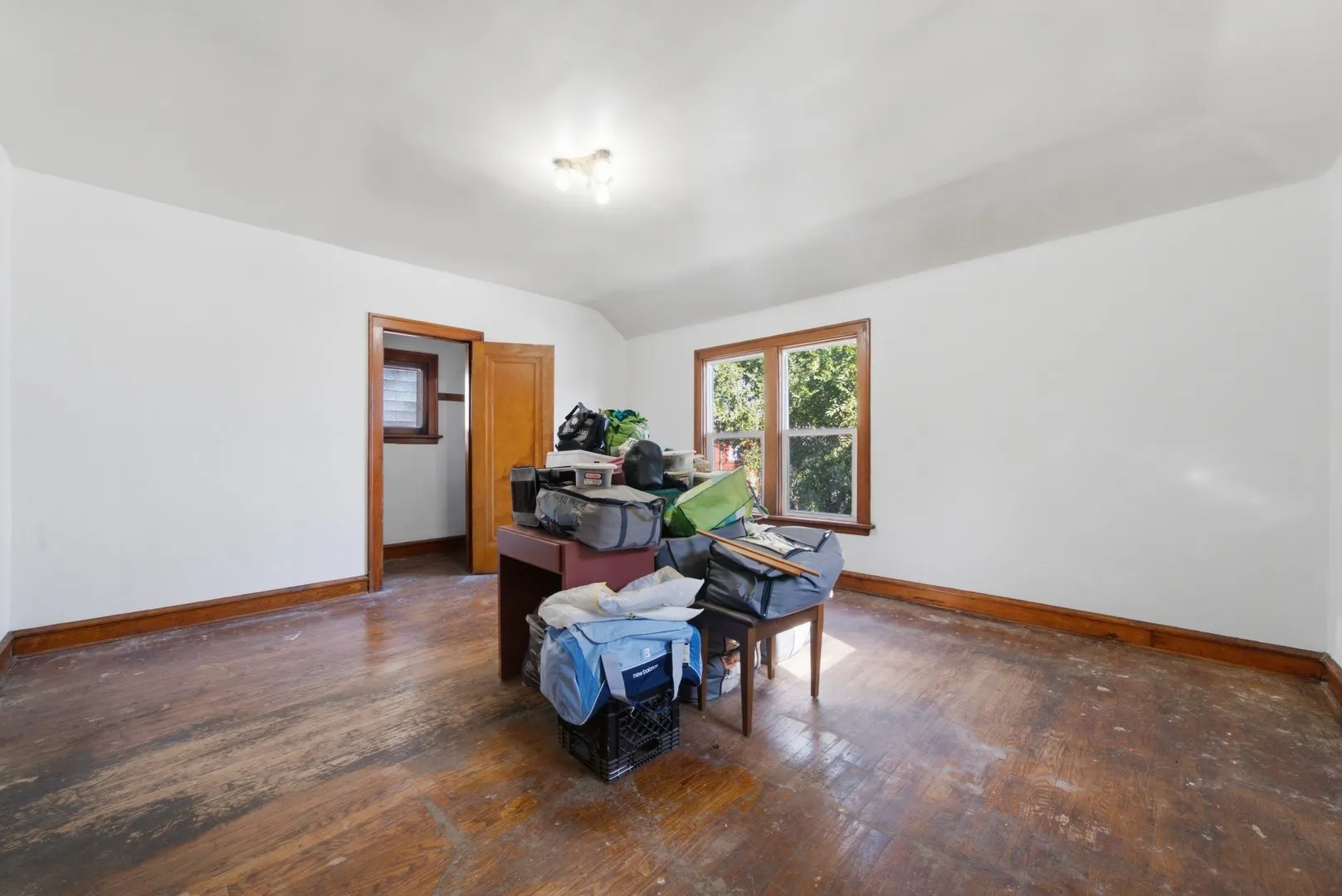 2035 N Karlov Avenue IL