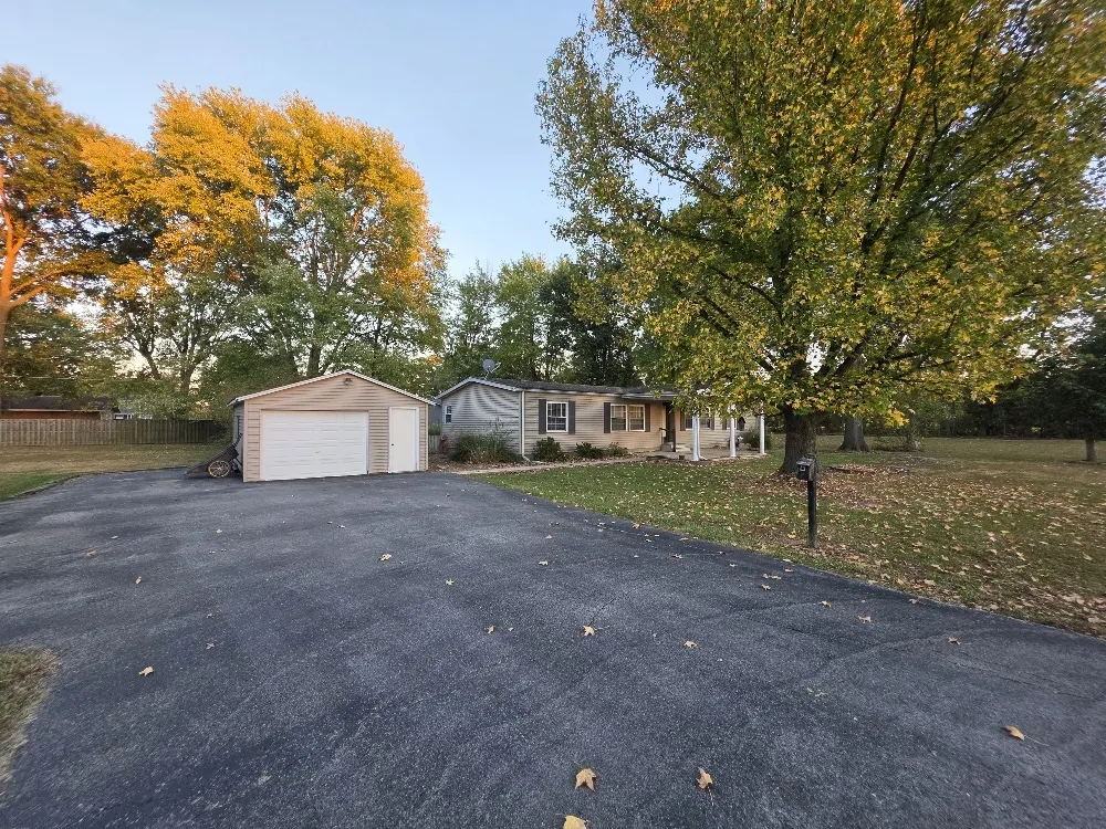 119 W Galaxy Drive IL