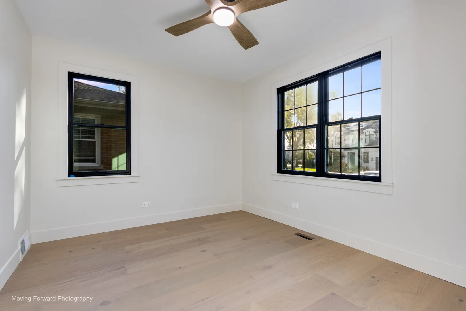 857 S Poplar Avenue IL