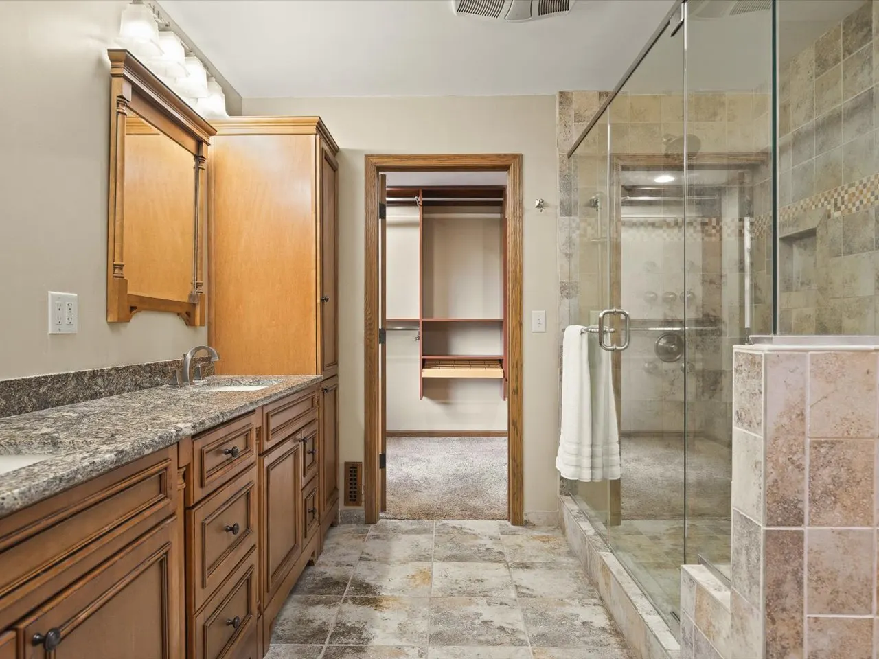 10230 Heatherridge Lane IL