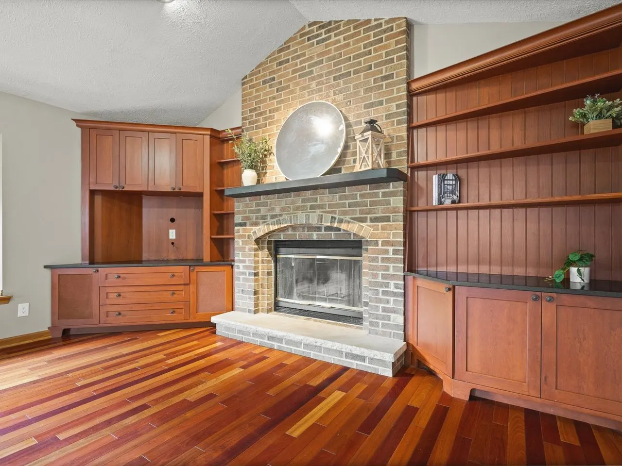 10230 Heatherridge Lane IL