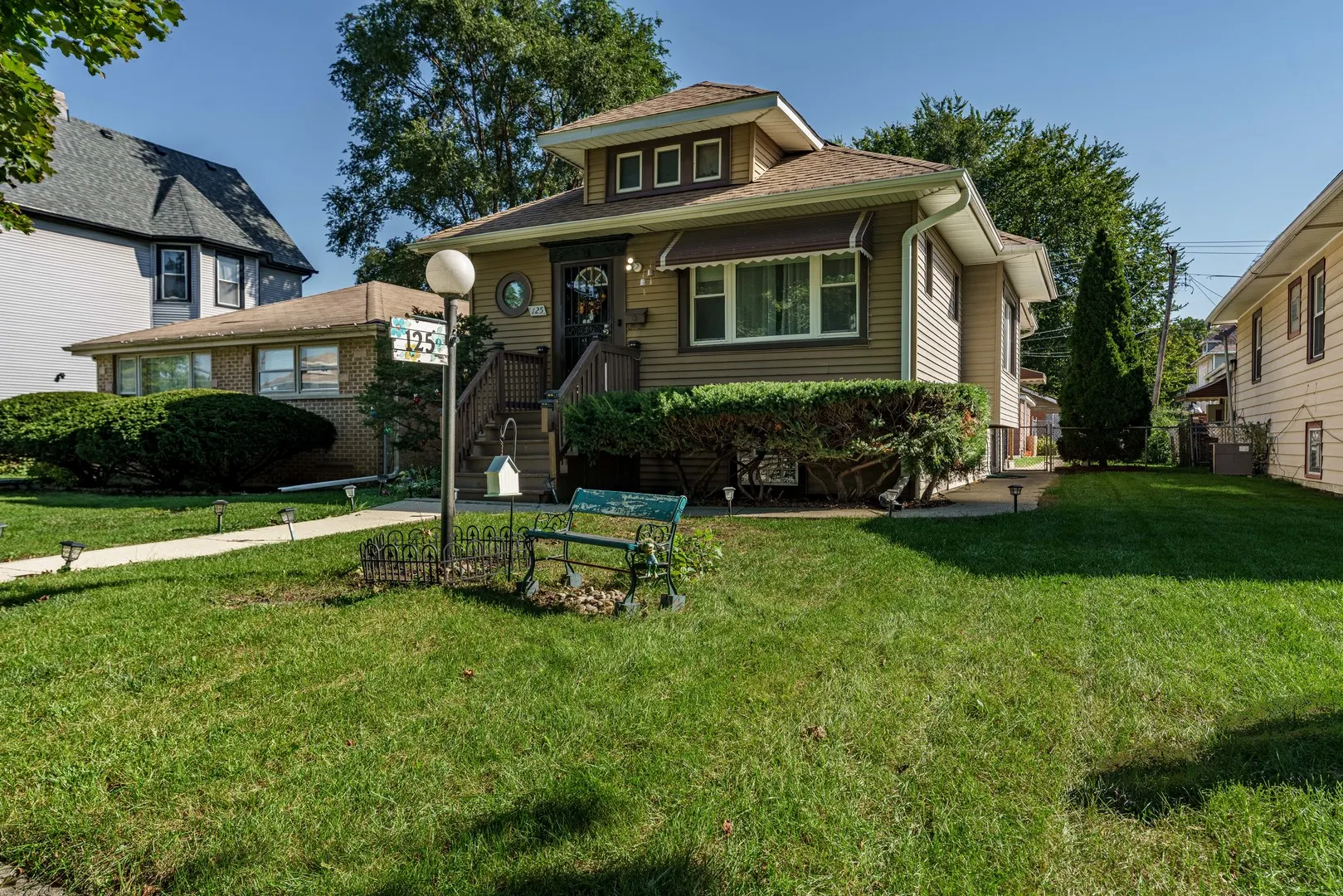 125 S 21st Avenue IL