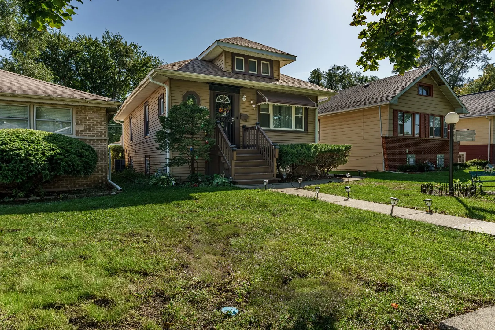 125 S 21st Avenue IL
