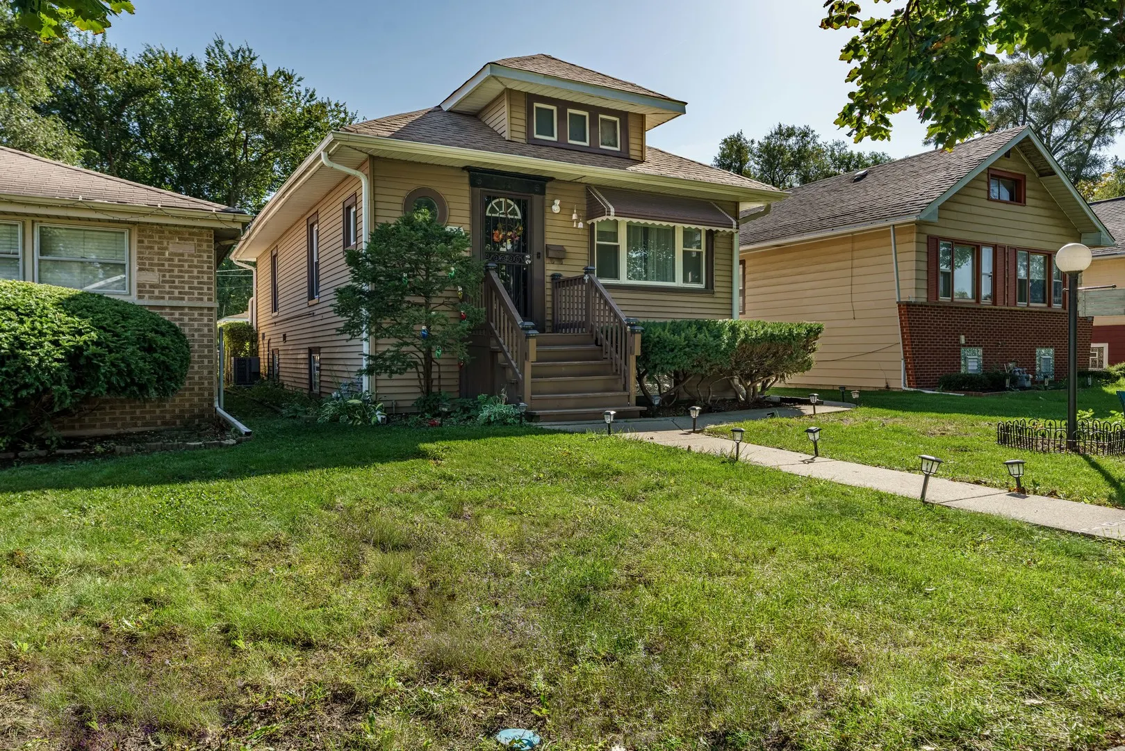 125 S 21st Avenue IL