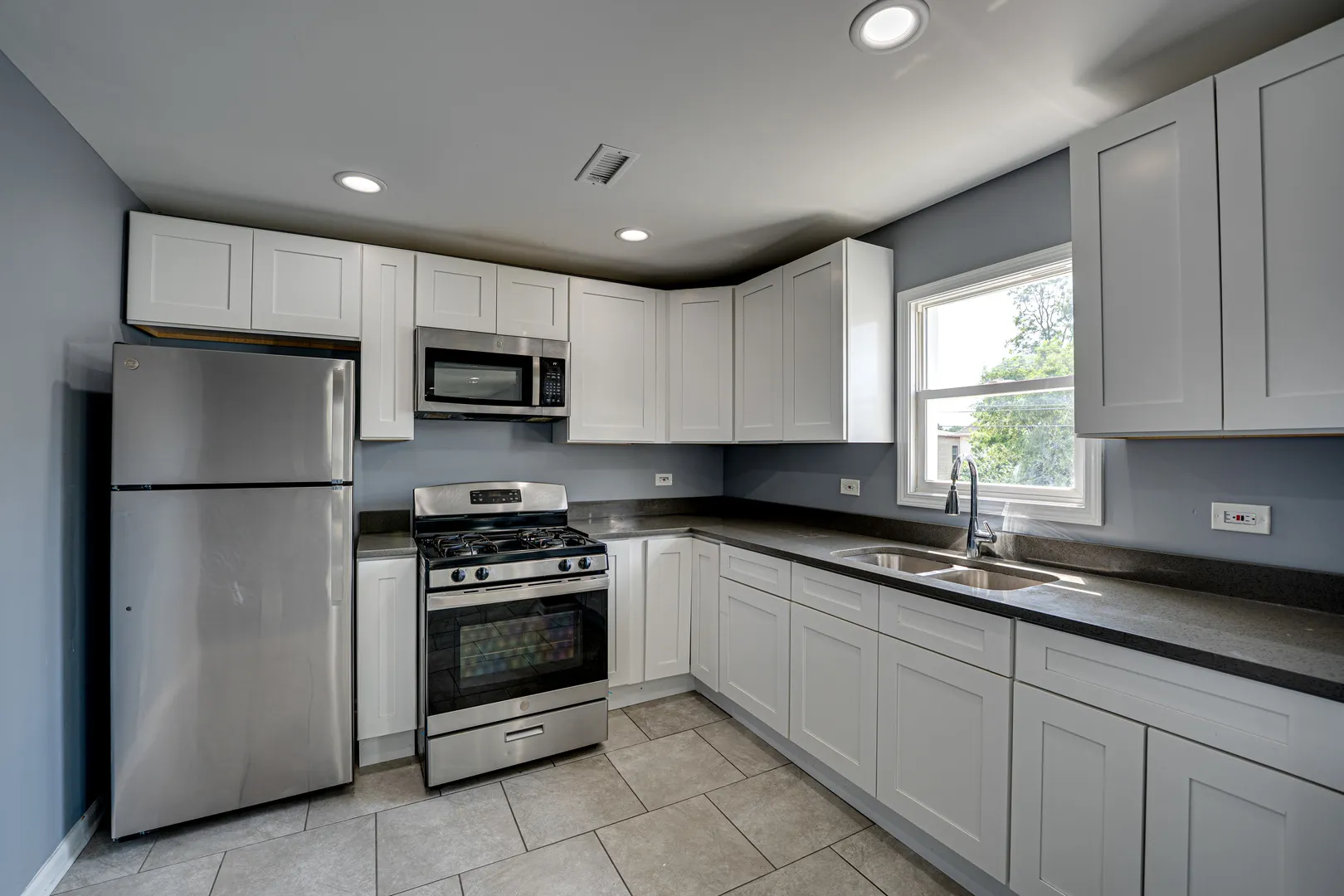 208 MOUND Street IL #2
