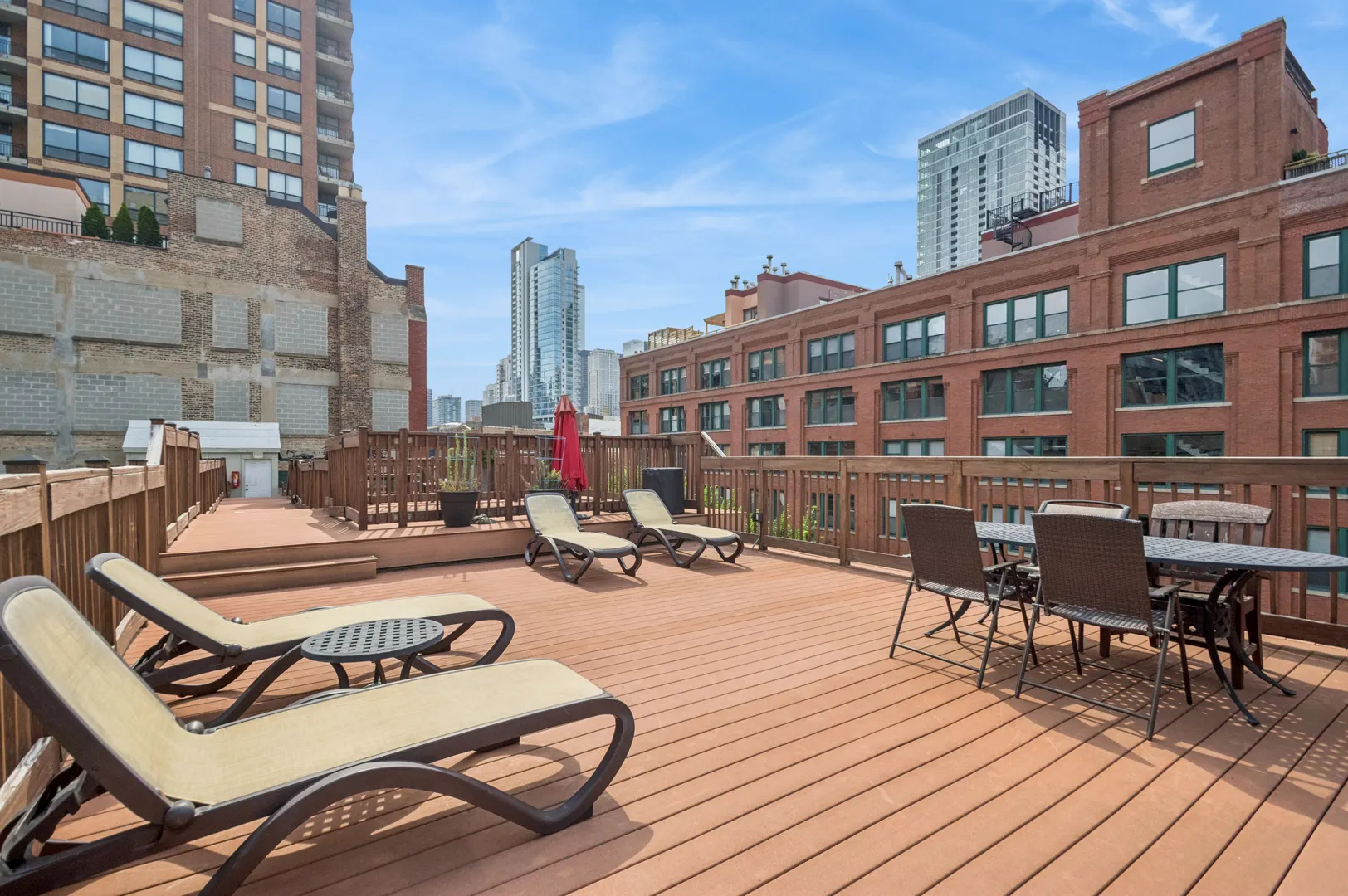 420 W Ontario Street IL #410