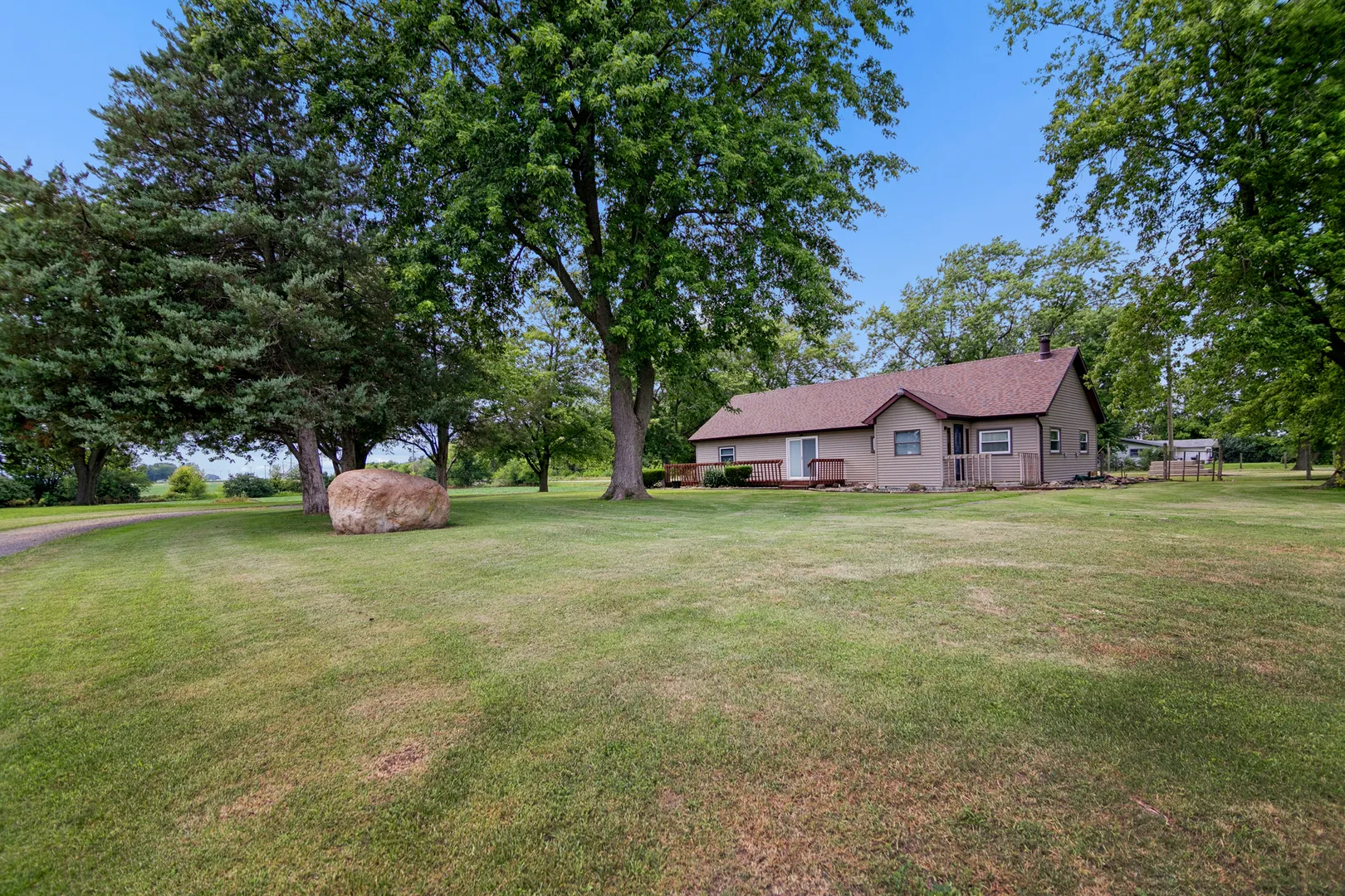 5472 E 2000 N Road IL