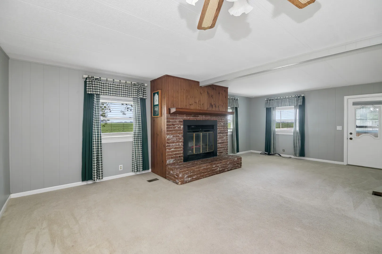 5472 E 2000 N Road IL