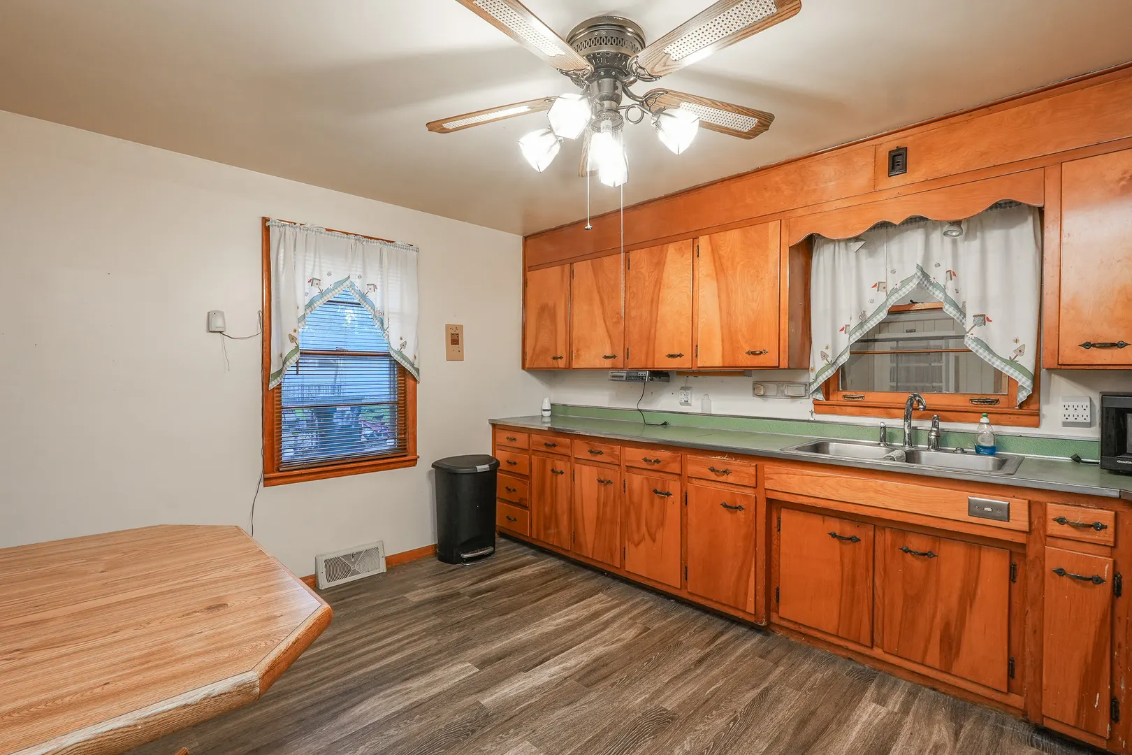 495 Cook Boulevard IL