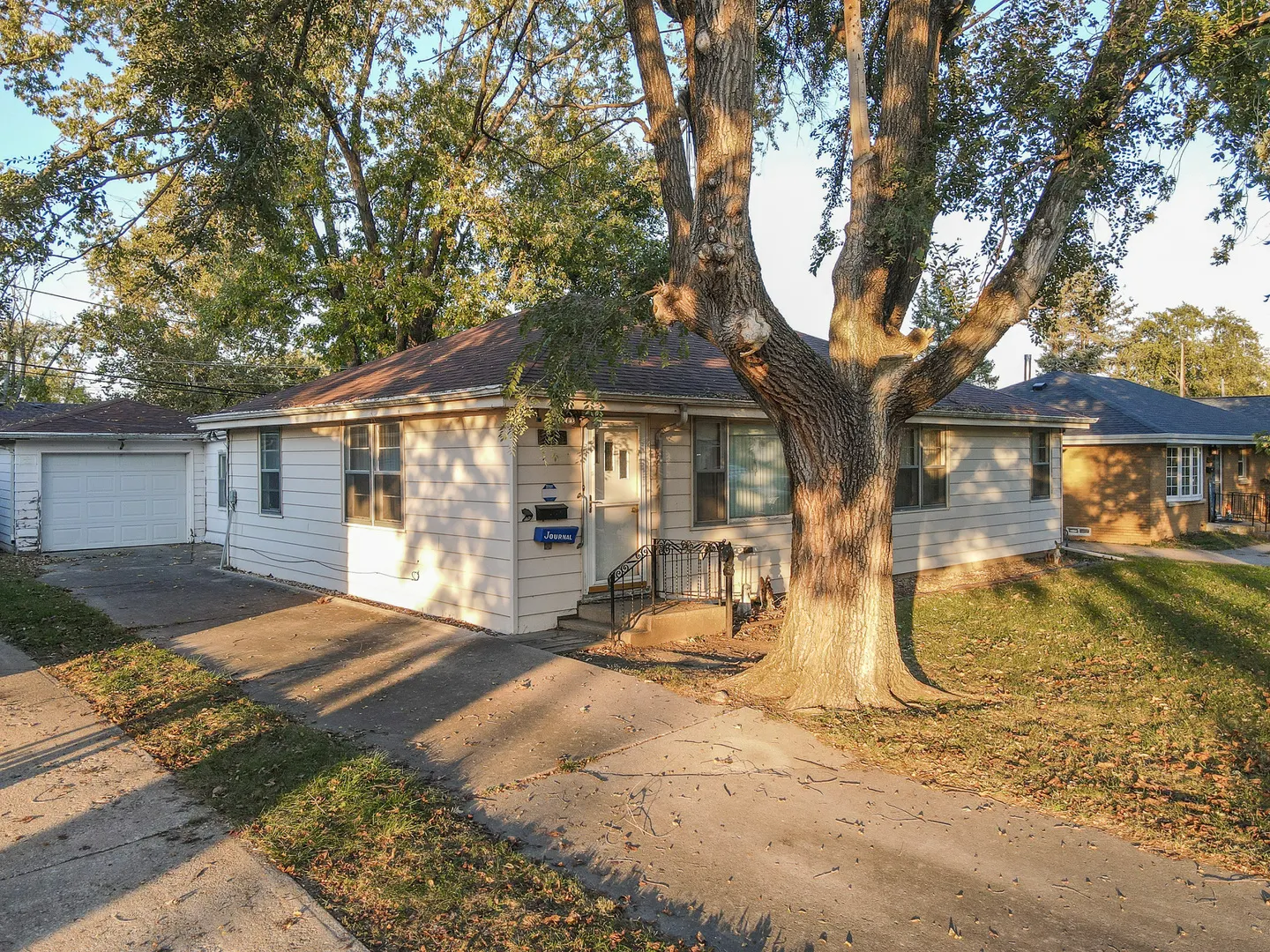 495 Cook Boulevard IL
