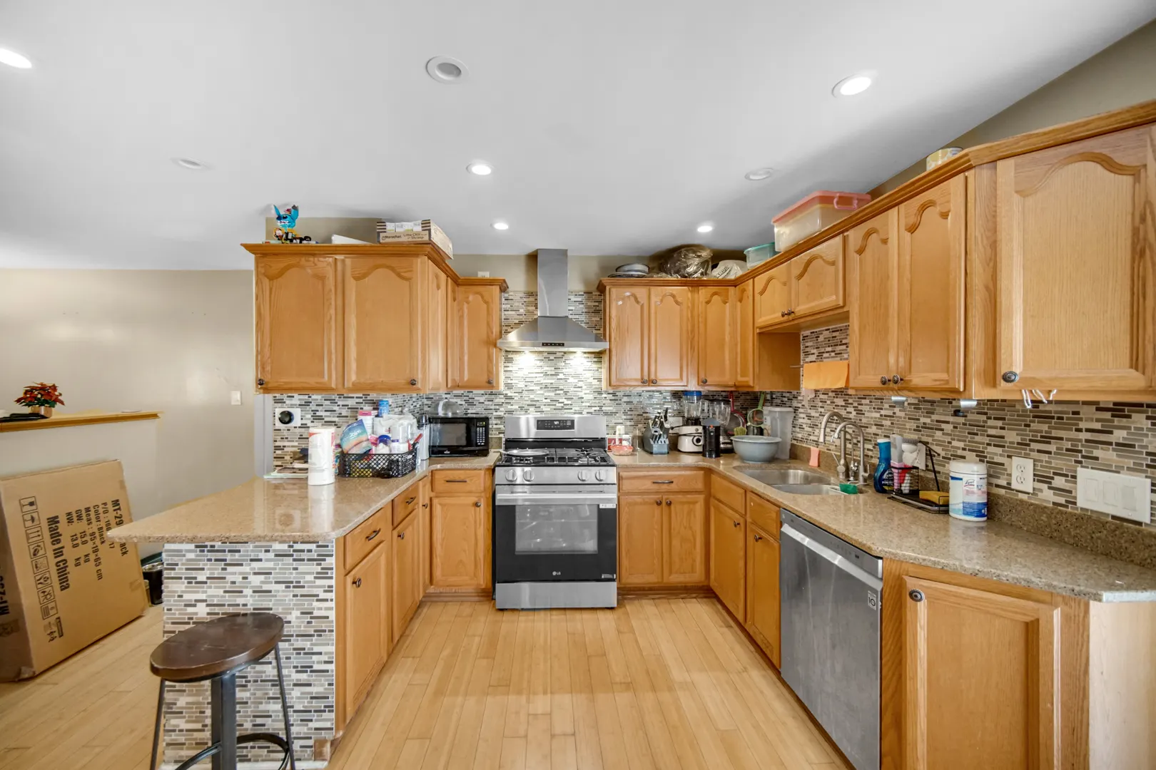 323 Karen Avenue IL