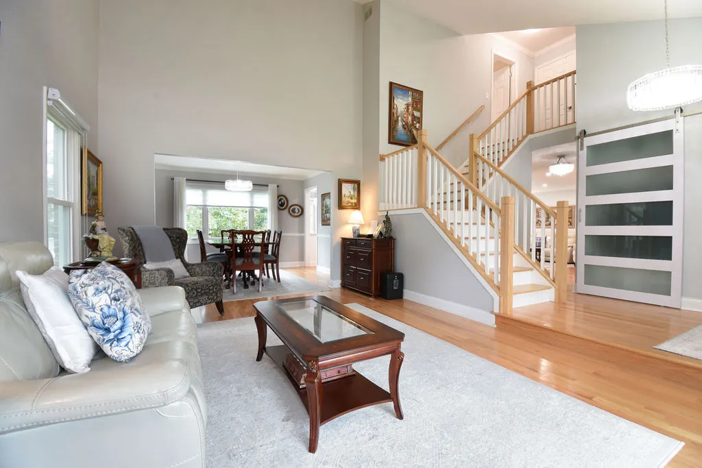 636 Stirling Lane IL #K