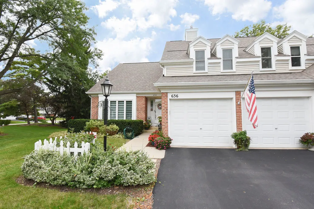 636 Stirling Lane IL #K