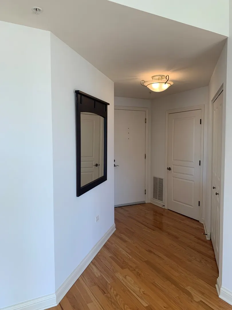 101 Pointe Drive IL #109