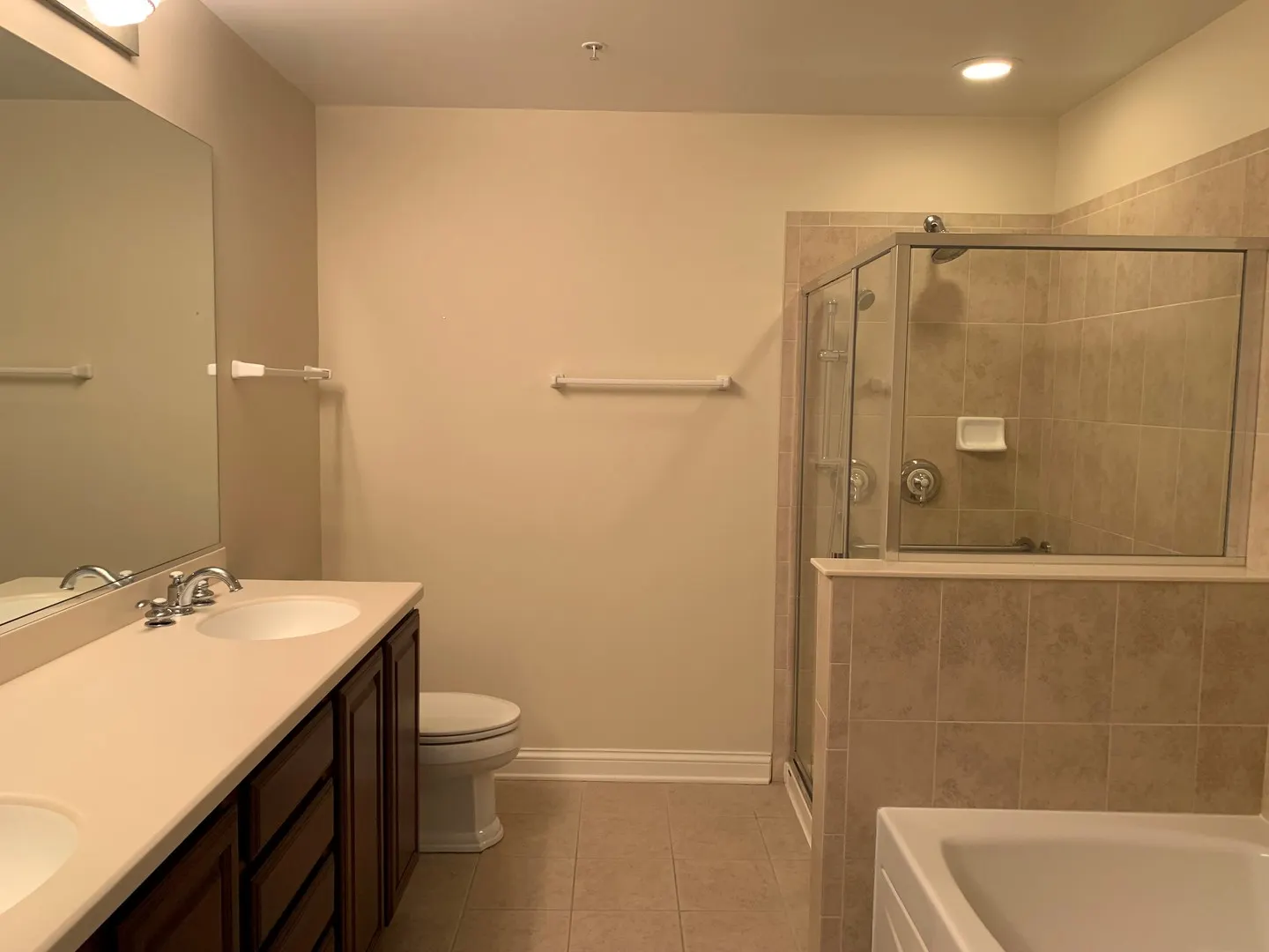101 Pointe Drive IL #109