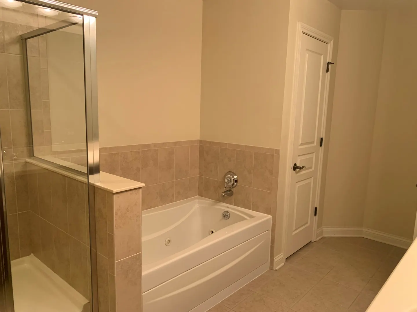 101 Pointe Drive IL #109