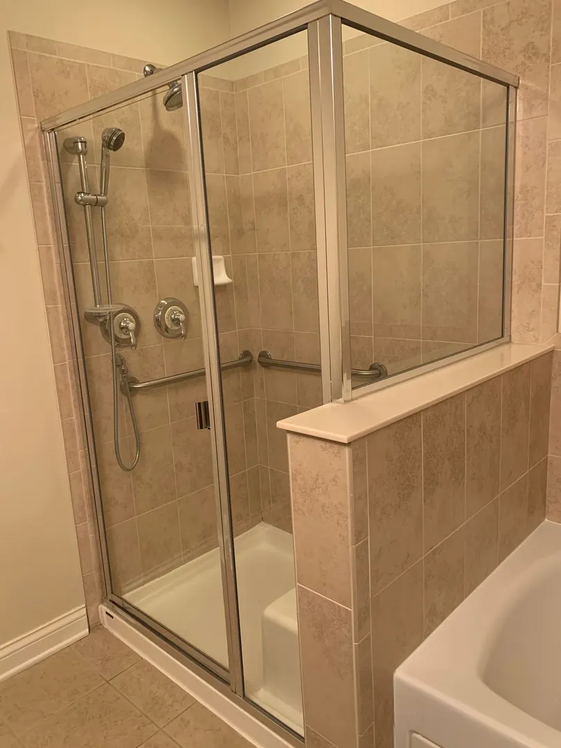 101 Pointe Drive IL #109