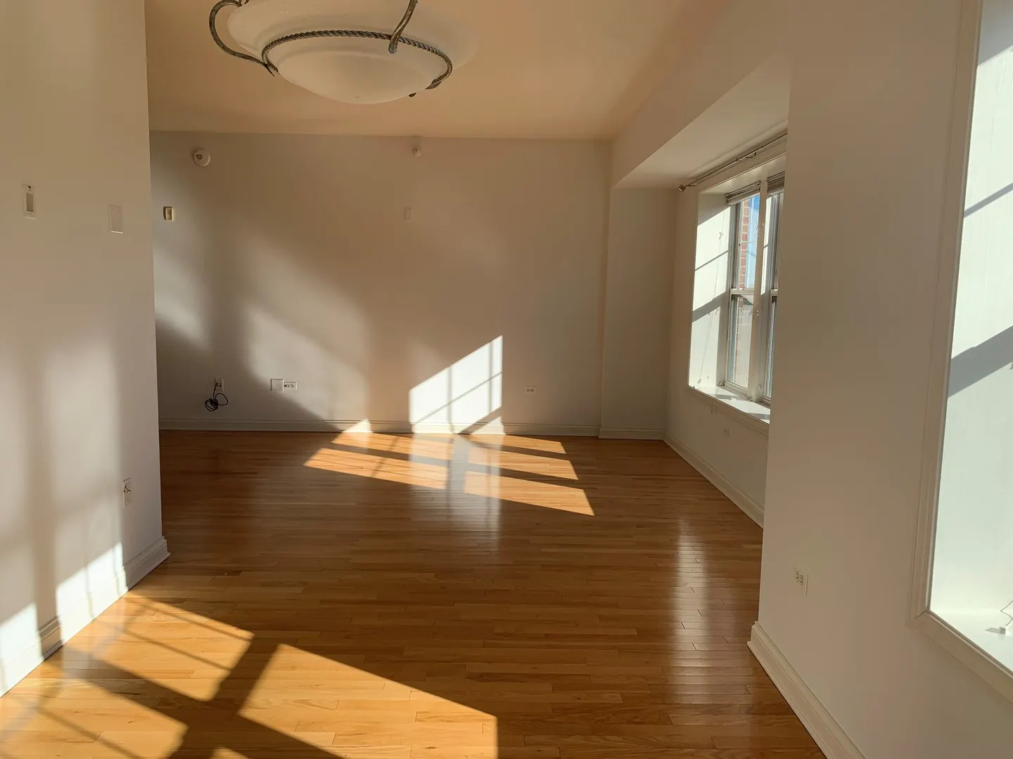 101 Pointe Drive IL #109