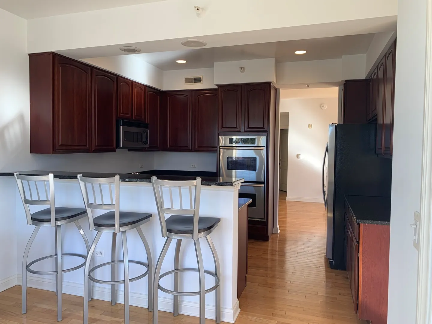 101 Pointe Drive IL #109