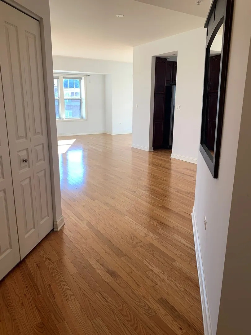 101 Pointe Drive IL #109