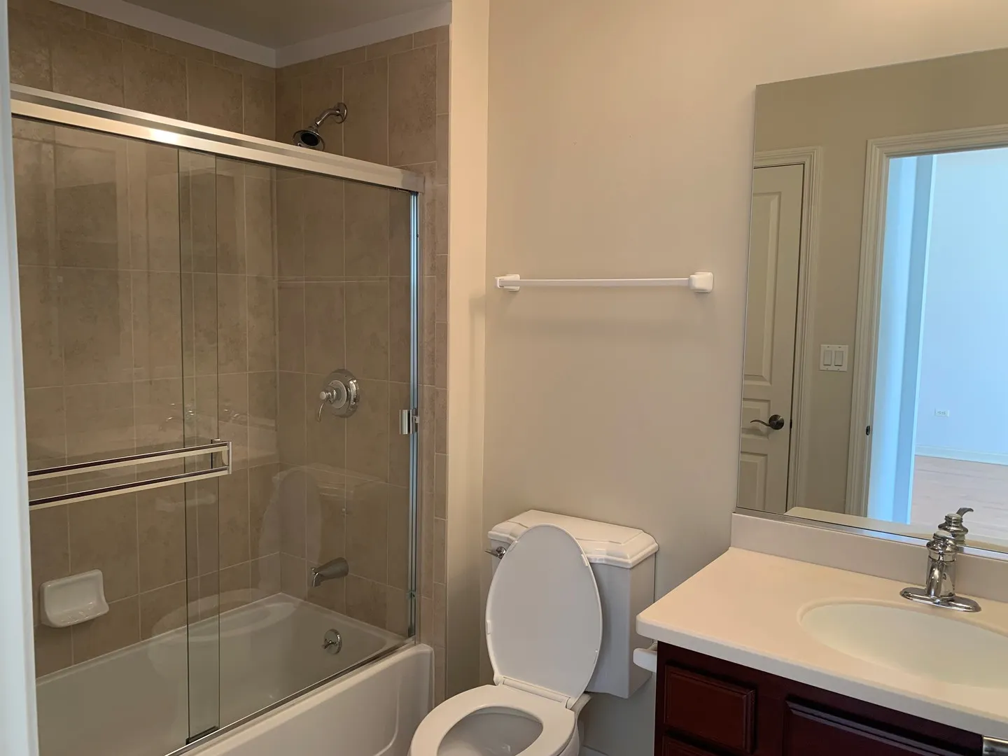 101 Pointe Drive IL #109