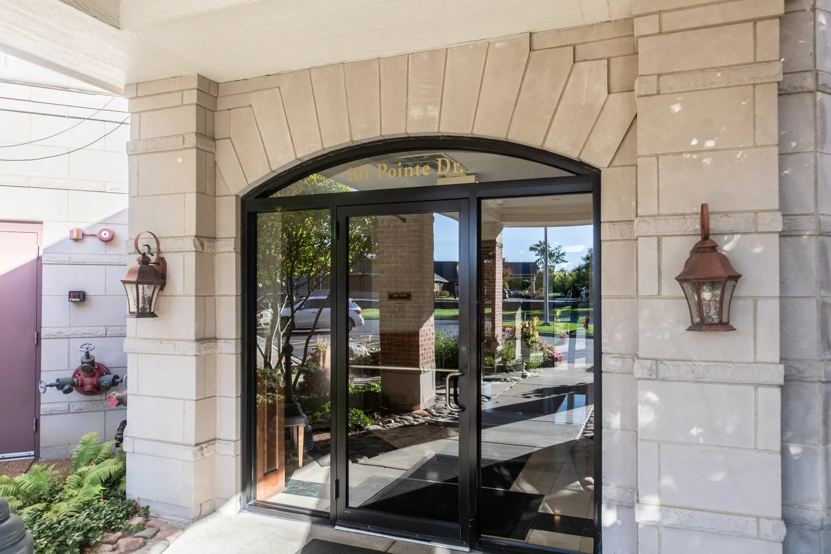 101 Pointe Drive IL #109