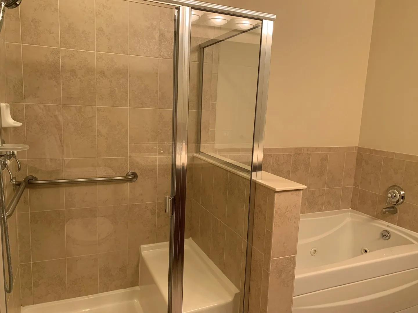 101 Pointe Drive IL #109
