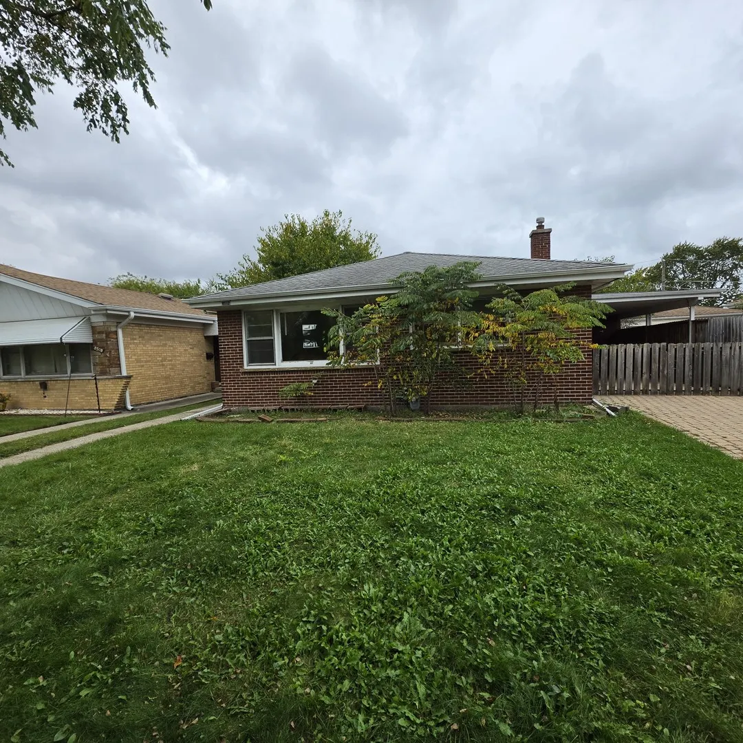 8512 Frontage Road IL