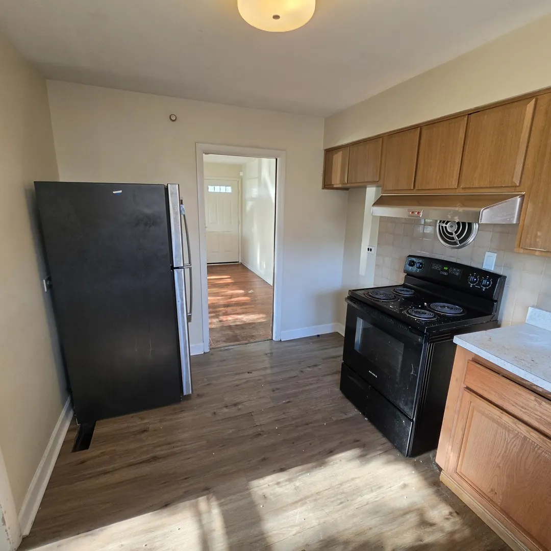 8512 Frontage Road IL