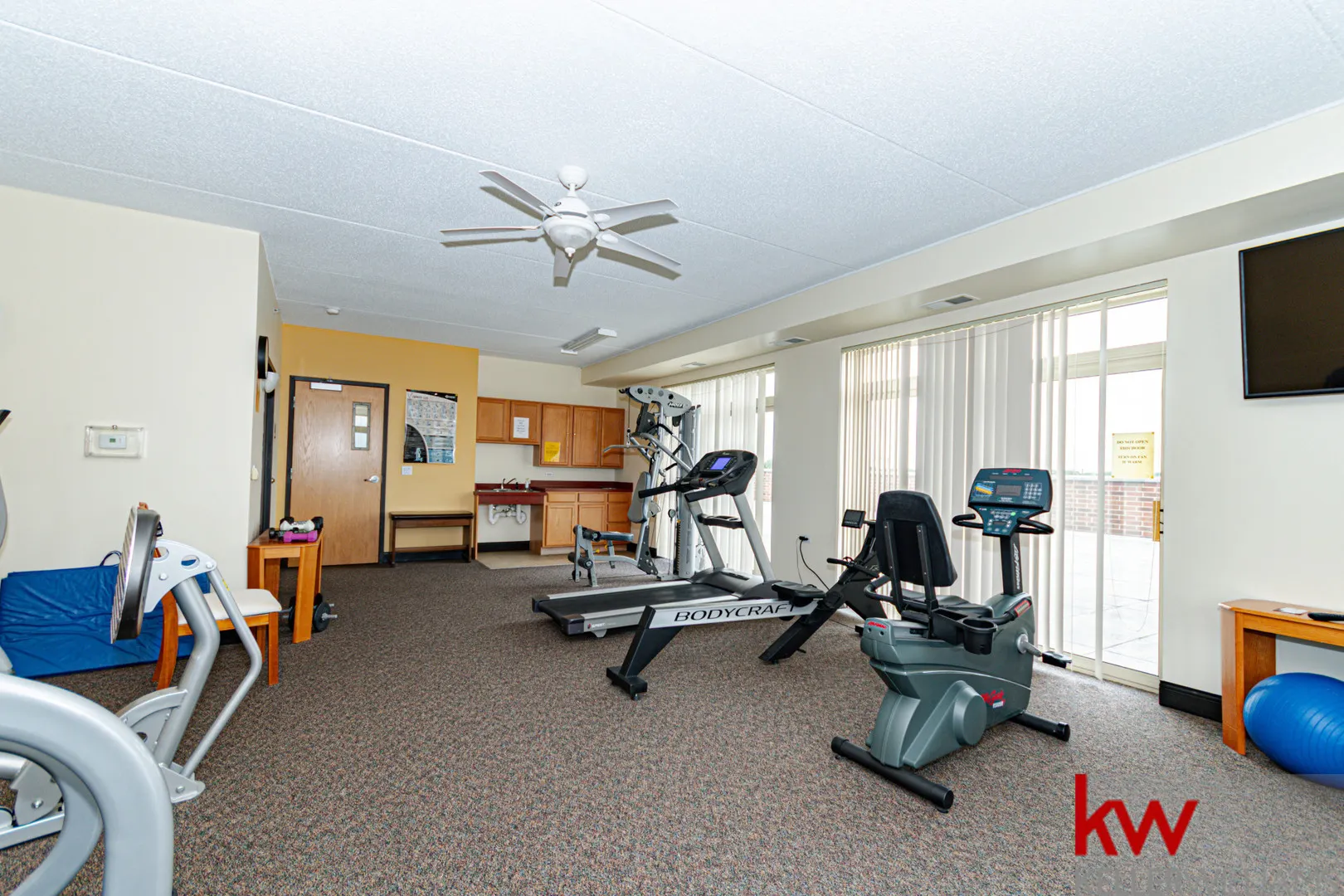 9355 Irving Park Road IL #421