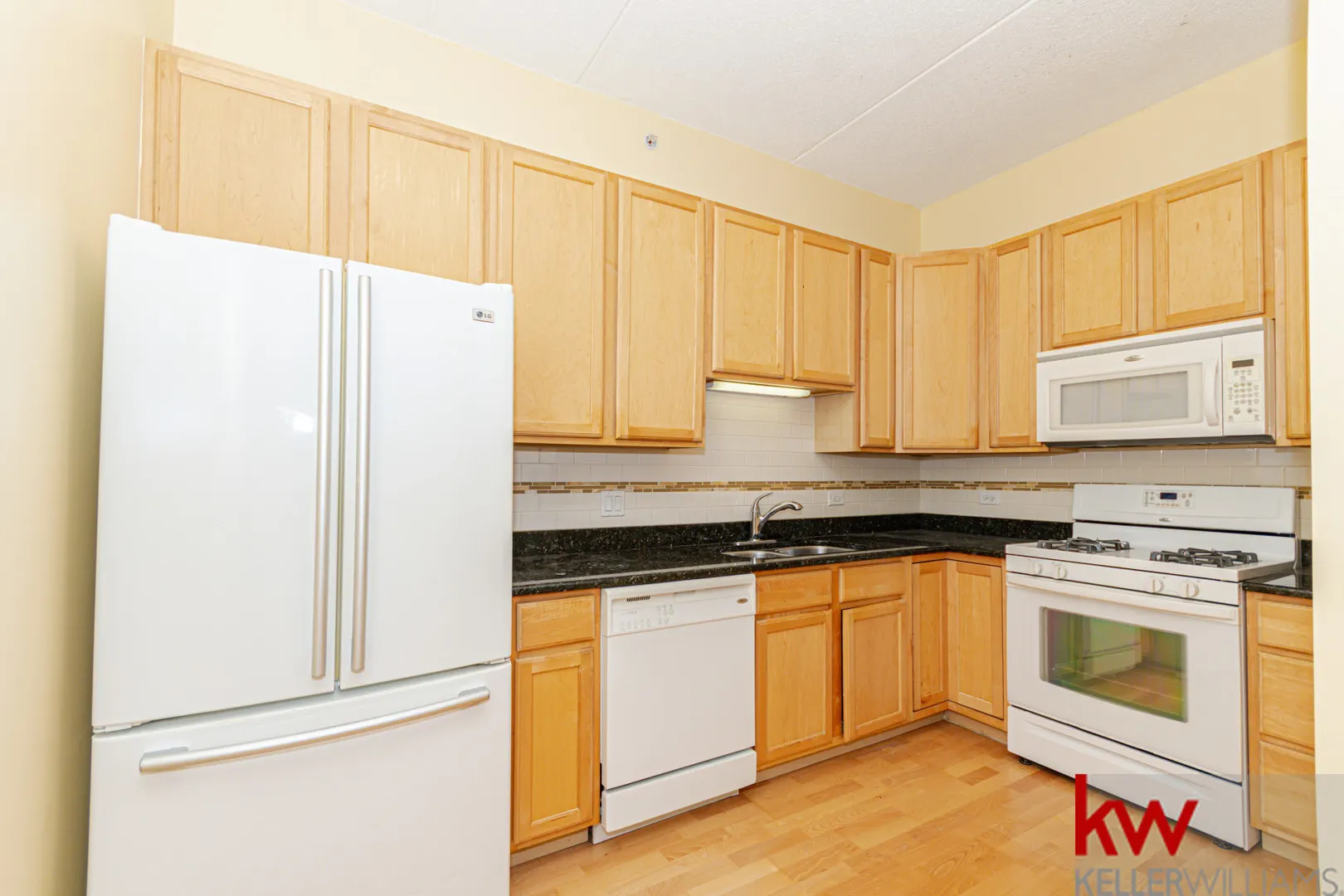 9355 Irving Park Road IL #421