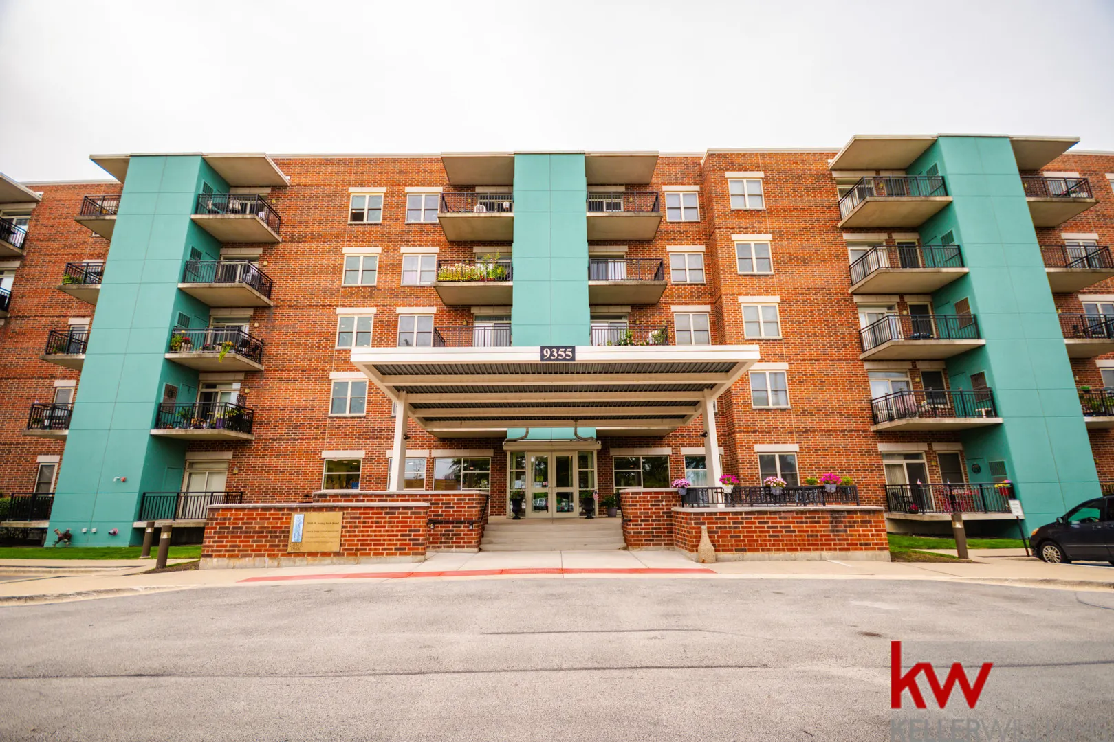9355 Irving Park Road IL #421