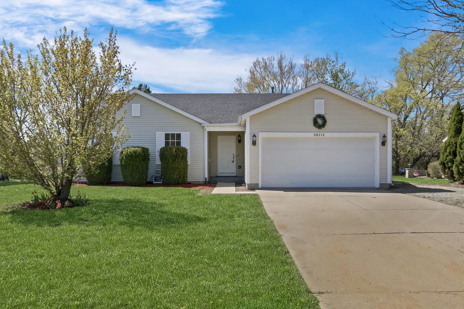 38312 Imperial Lane IL