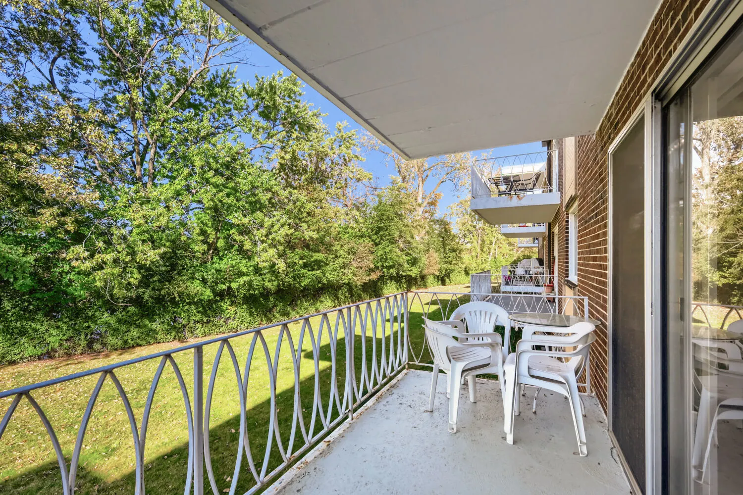 200 Deborah Lane IL #6B