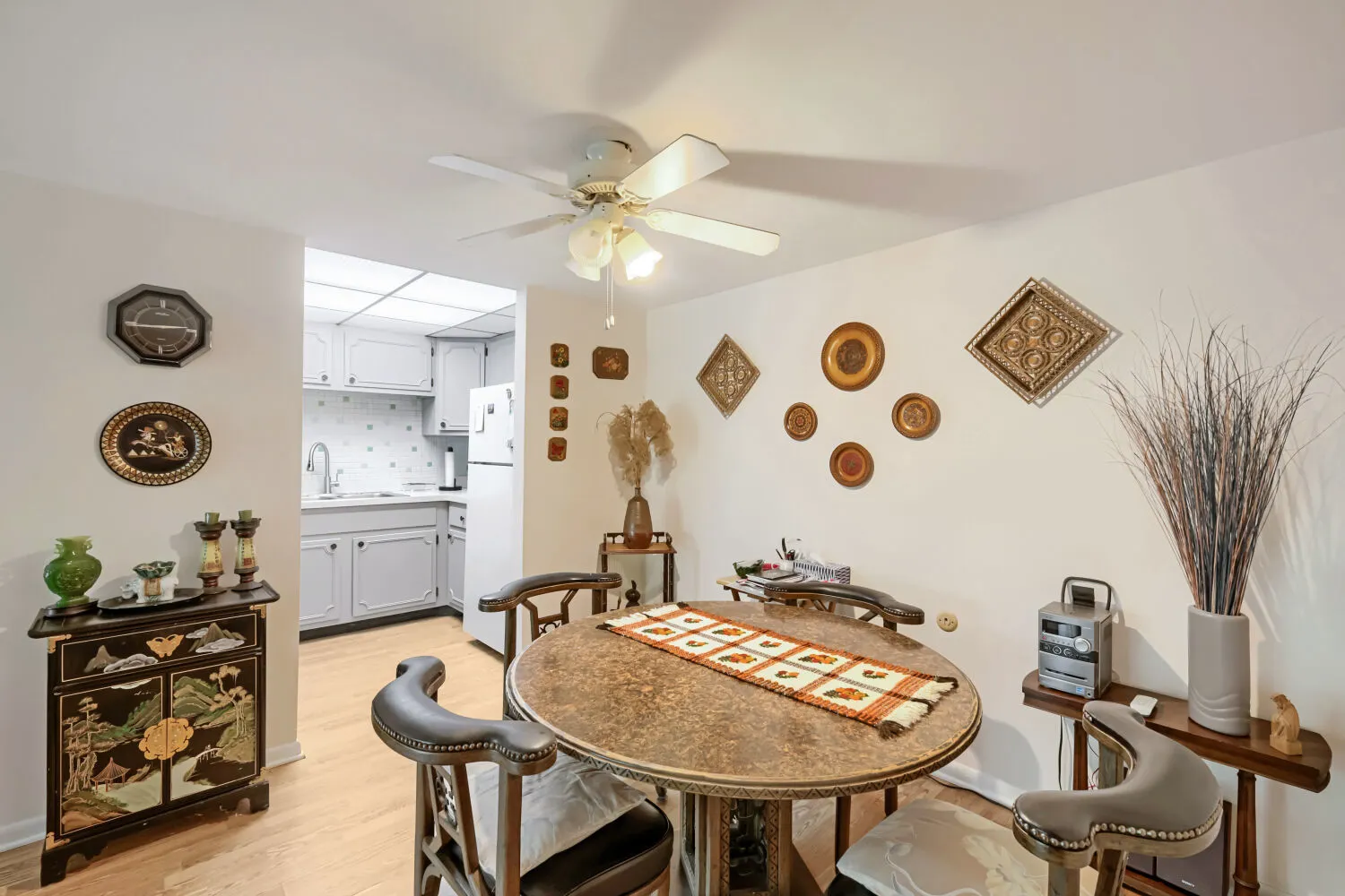 200 Deborah Lane IL #6B