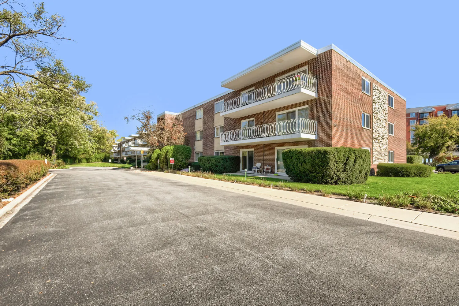 200 Deborah Lane IL #6B