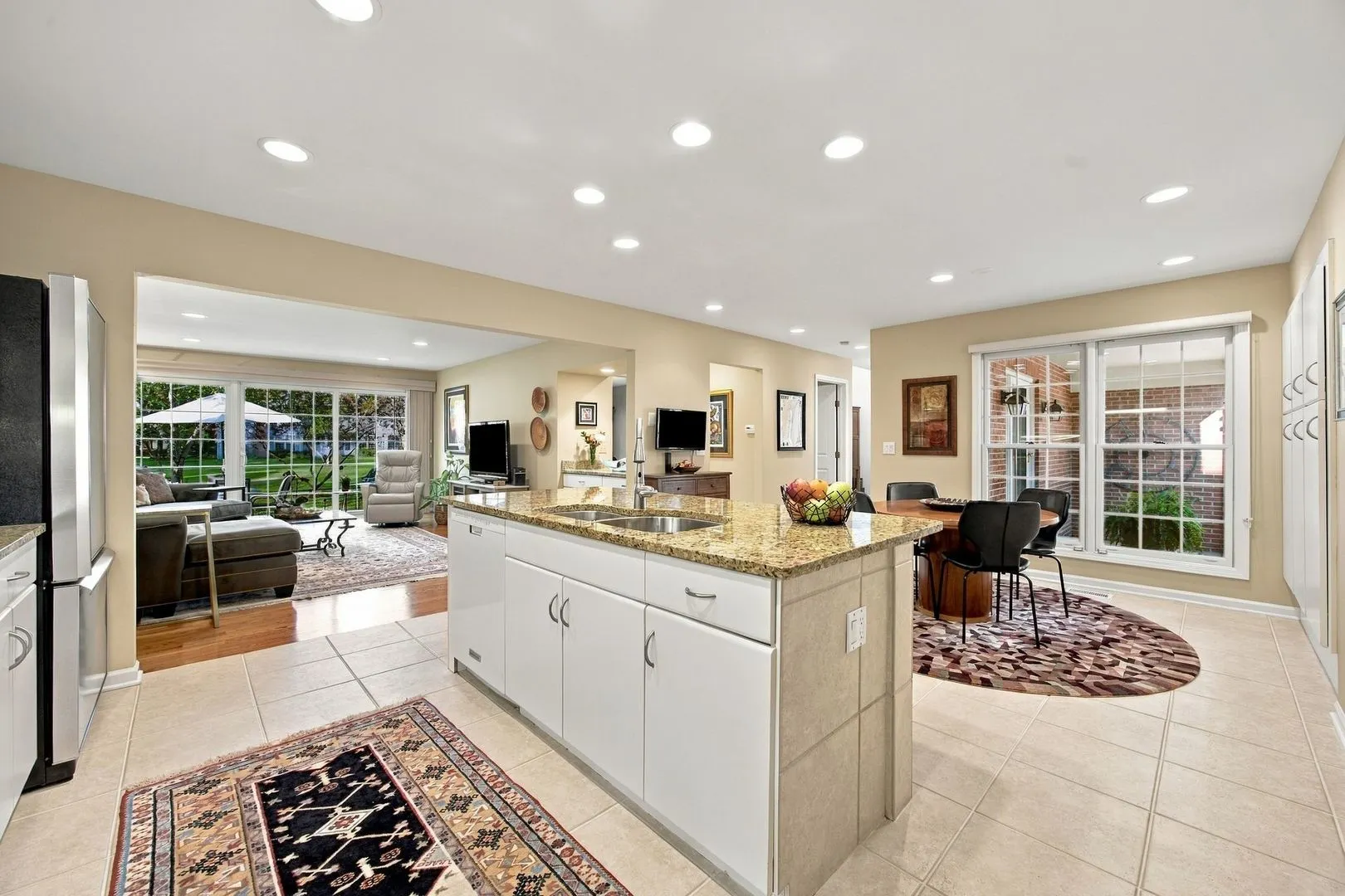 112 Rutgers Court IL
