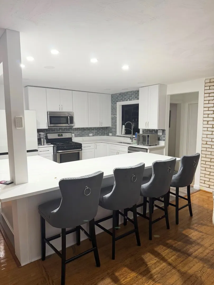 281 Green Street IL