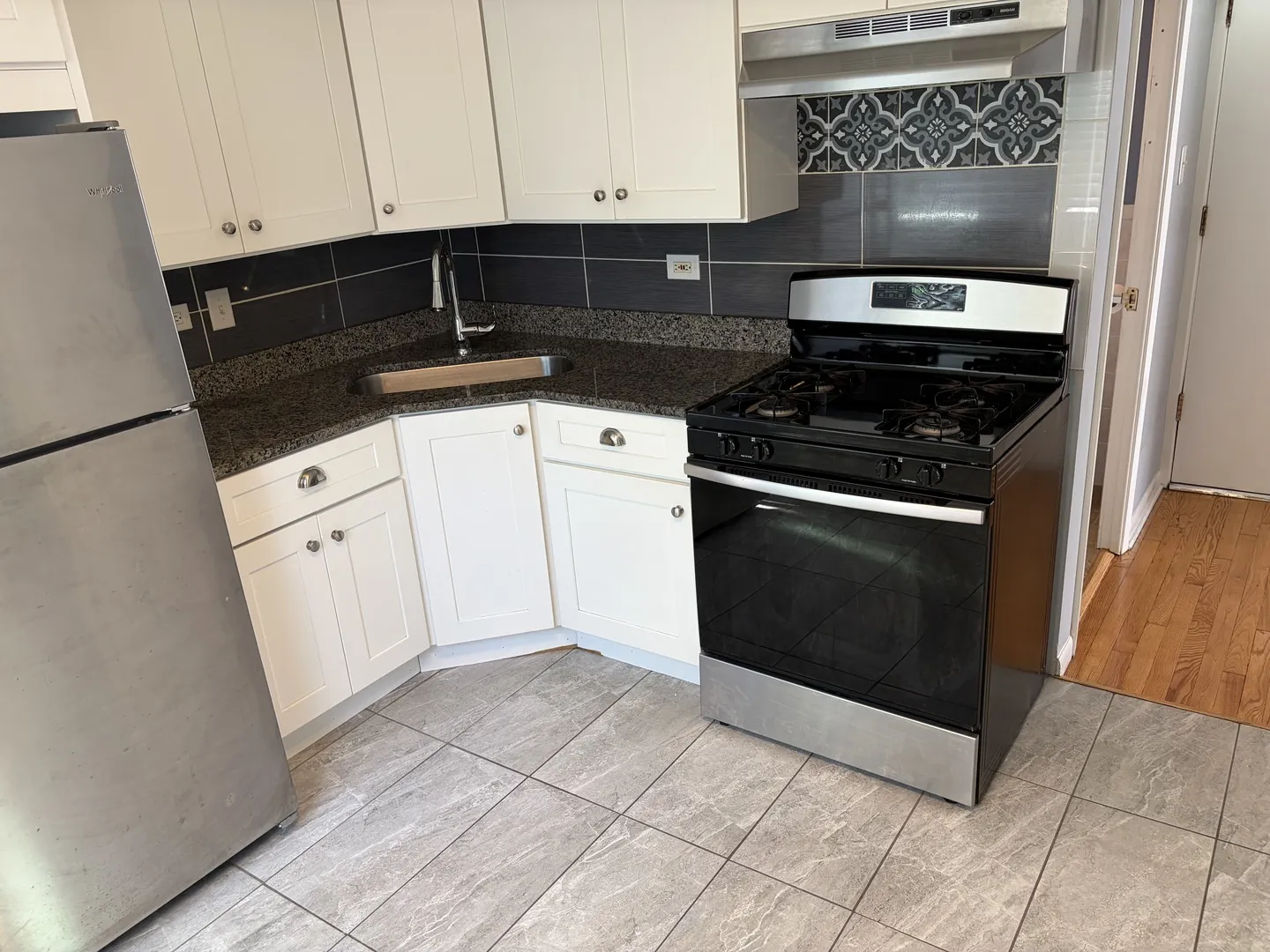 119 Cliff Street IL #1W